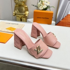 Louis Vuitton Slippers